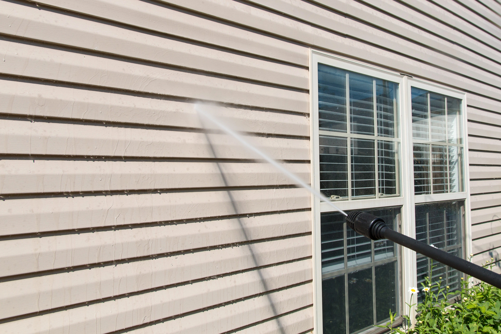 How To Clean Vinyl Siding Properly