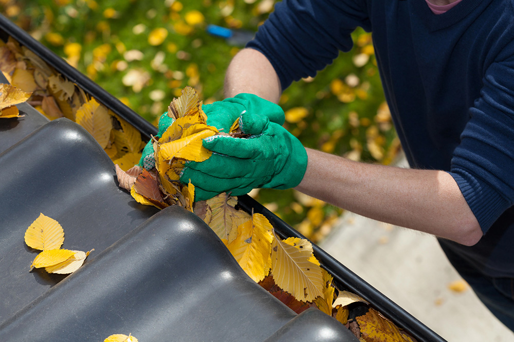 When Is The Best Time Of Year To Clean Your Gutters